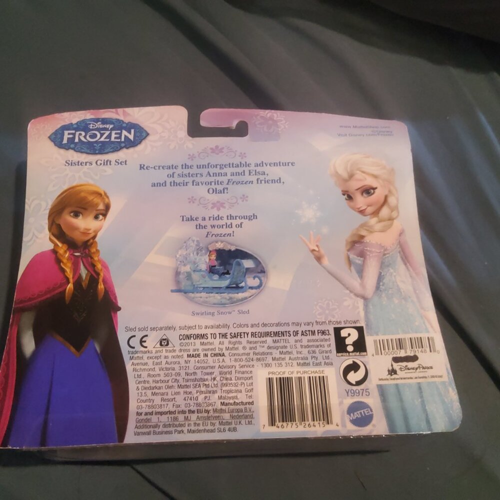 FROZEN SISTERS GIFT SET with OLAF BRAND NEW RETIRED - Picture 9 of 9